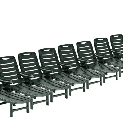 Chaises longues pliantes Casamati pour piscine et plage.